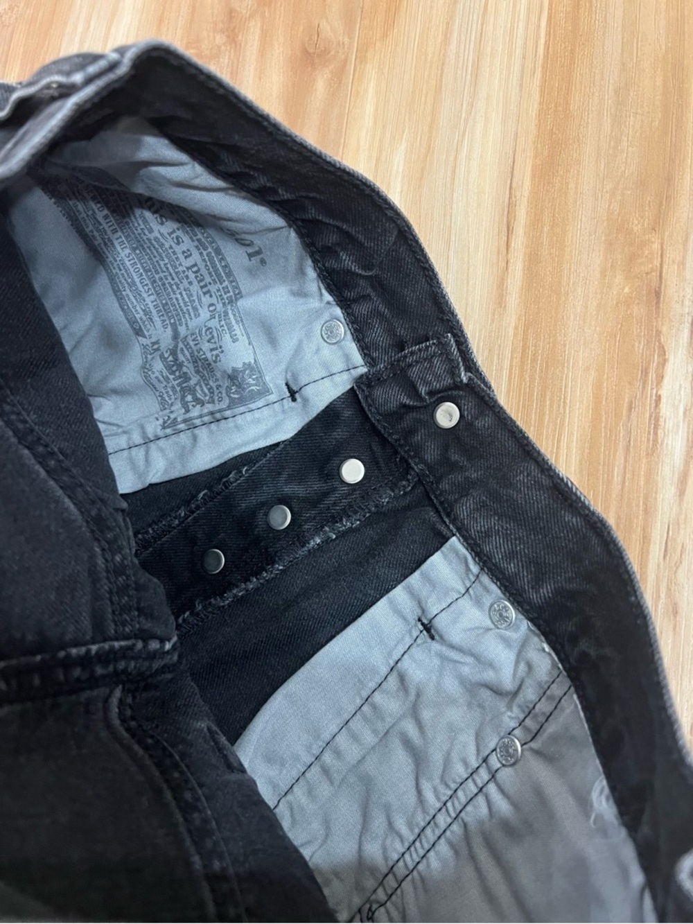 Levi’s High-Rise Black Denim Cutoff Shorts - Picture 5 of 5